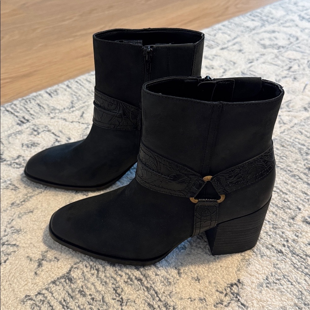 Black Ankle Boots